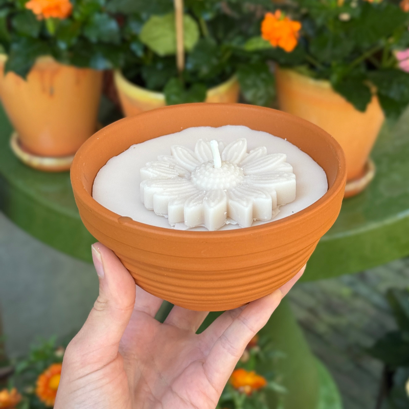 Buiten kaars - terracotta pot - Cream
