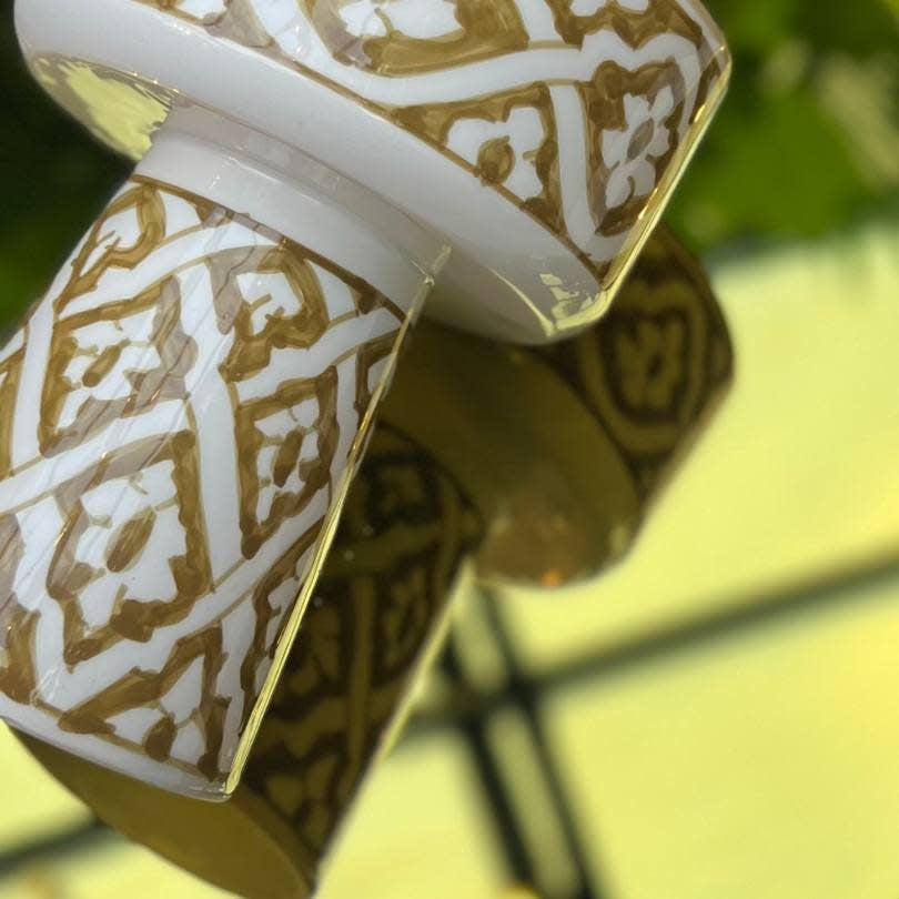 Chabi Chic - schaal op voet groot - kaki bloemen