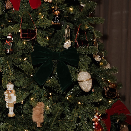 Ornament - Laars met nepbont - sfeerfoto