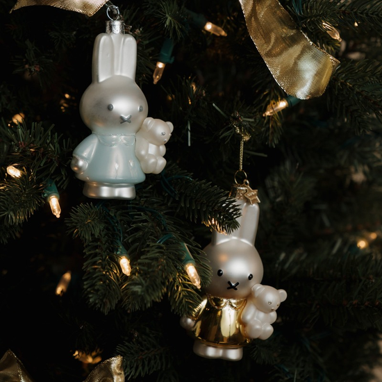 Ornament - Nijntje baby met beer - sfeerfoto