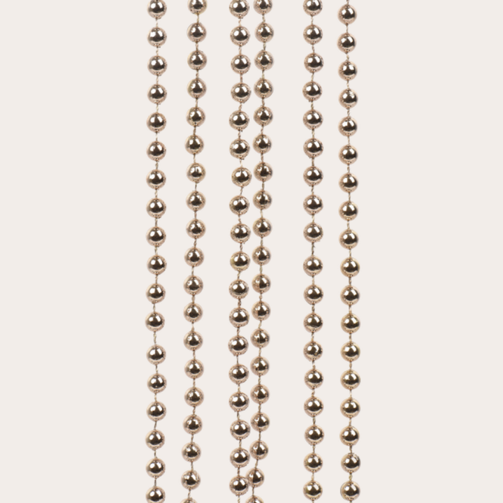 Slinger - Smokey parel detail