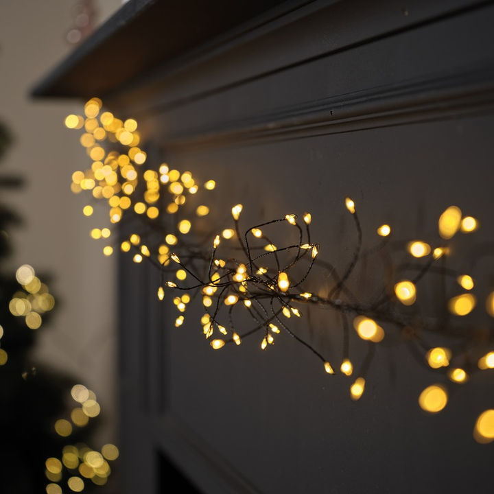 Kerstverlichting - Cluster - Zwart/klassiek warm - 6 m - sfeerfoto