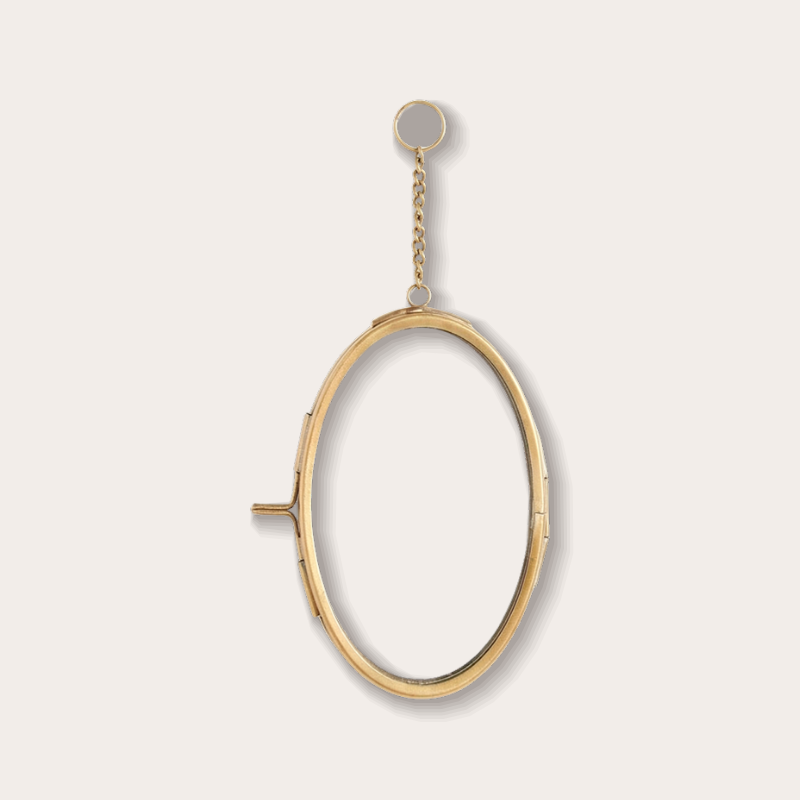 Ovale hangende fotolijst van glas met messing rand en ketting