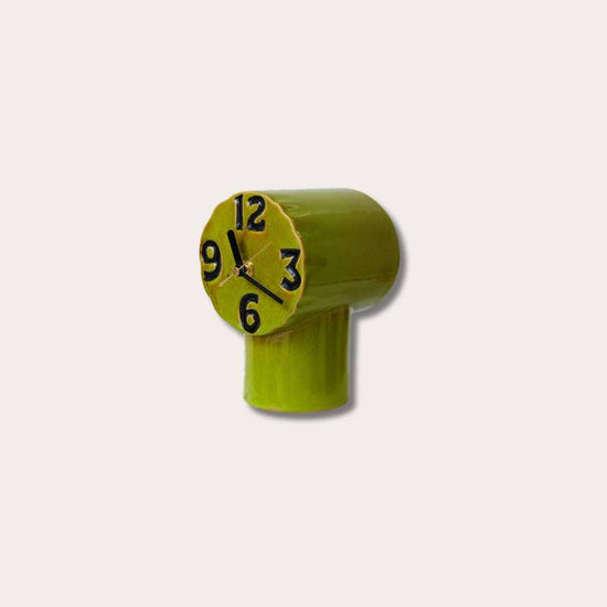 HKliving retro clock olive