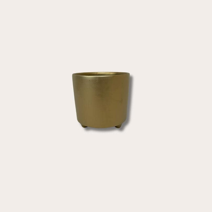Gouden pot op voetje
