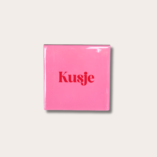 Tegeltje - Kusje - roze