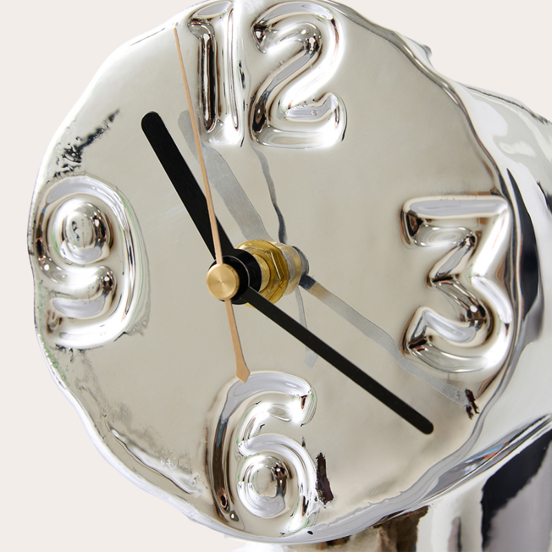 HKliving retro clock chrome