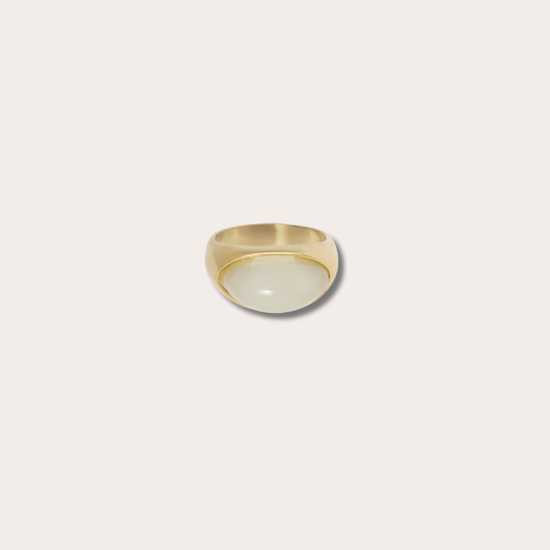 Vergulde ring met transparante steen - 17