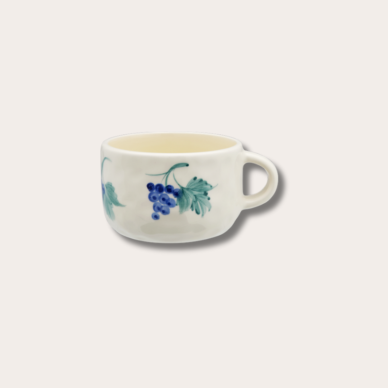 Anna+Nina - Cappuccino Mug - Grapevine