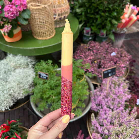 Kaars - Essence - Geel/bordeaux glitter overloop