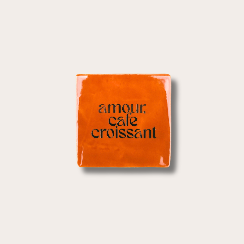 Tegeltje - Amour, cafe croissant - Oranje